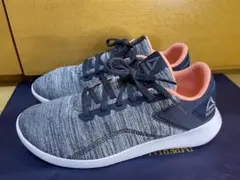 最終値下新品Reebok リーボック軽量通気性2.0 W アダラ紺色23.5ス
