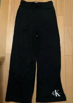 Item thumbnail for item 61280575-f84f-43ef-9f32-5587e050b257