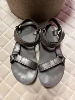 TEVA テバ emmi LEATHERサンダル