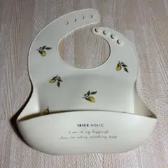 TRICKHOLIC シリコンヒブ　食事スタイ