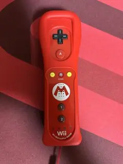 【美品】Wiiリモコンプラス マリオ ＋ カバー ＋ ストラップ
