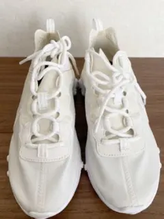 NIKE ホワイト スニーカー
