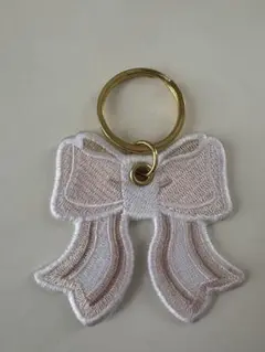 グリローズ grirose 刺繍チャーム