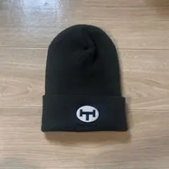 ダークグリーン ニット帽 刺繍ロゴ