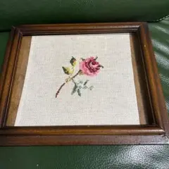クロスステッチ完成品　　　ピンクの薔薇