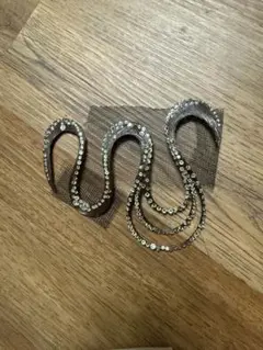 ビーズ付きヘアアクセサリー