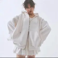 PELLICULE ペリキュール カットアウトジッパートップスパンツセットアップ PELLICULE ペリキュール カットアウトジッパートップスパンツ