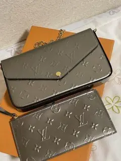 美品ルイヴィトン ポシェット・フェリシー