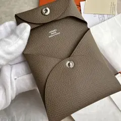 エルメス HERMES ピルケース 木製　4つの時間帯タイプ エルメス HERMES ピルケース 木製 4つの時間帯タイプ