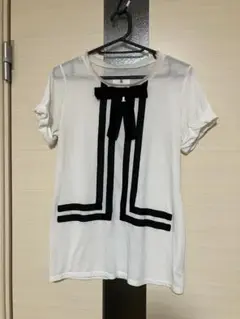 ランバンオンブルーボウタイ付きストライプTシャツ
