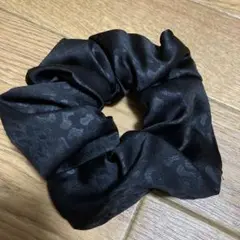 レオパード柄 ブラック ヘアシュシュ