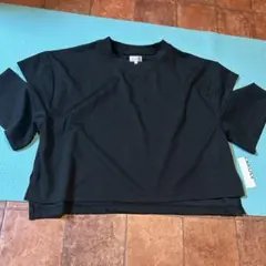 新品LAKOLE ブラック 肩見せ　Tシャツ M