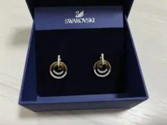 スワロフスキー イヤリング