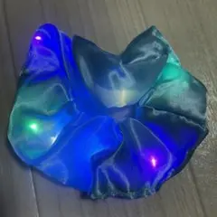 LEDライト付きシュシュ　サテン水色