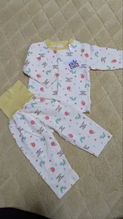はらぺこアオムシ　パジャマ　90