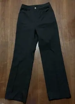GU センタープレスストレートパンツ 黒 Sサイズ 新品未使用