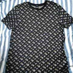 24時間以内に発送可能HUGO BOSS Tシャツ Lサイズ ブラック/ベージュ