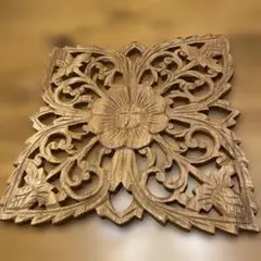 ③バリ島 ハンドメイド 木製レリーフアート 花と葉のデザイン29×29cm