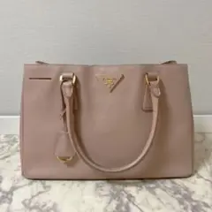 PRADA プラダ サフィアーノ カメオピンク