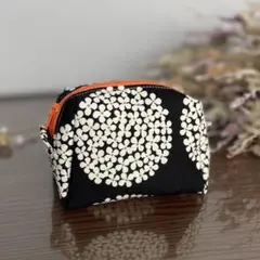 Item thumbnail for item d2eeec69-8a1b-4224-af7e-90594851e0d4