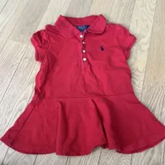 赤のポロシャツ