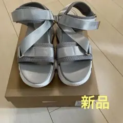 新品未使用品　レディーススポーツサンダル