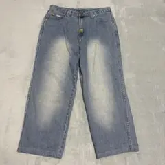 Item thumbnail for item 50602d72-cdb5-48c9-921f-ce39f0ea20f5