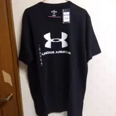 新品未使用タグ付きUNDER ARMOUR Tシャツ 2XL 黒
