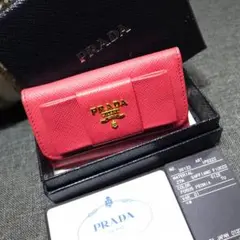 正規品☆プラダ キーケース リボン ピンク サフィアーノレザー バッグ 財布