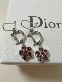 Christian Dior ピンクフラワーストーンピアス