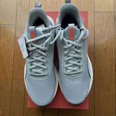 PUMA ランニングシューズ グレー