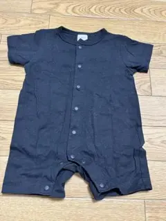黒のロンパース 70