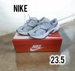 未使用　NIKE ナイキ　W AL8 23.5cm