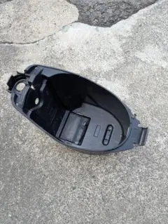 ライブディオAF34 35純正メットインボックス
