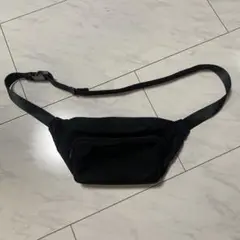 DSQUARED2 ブラック ボディバッグ