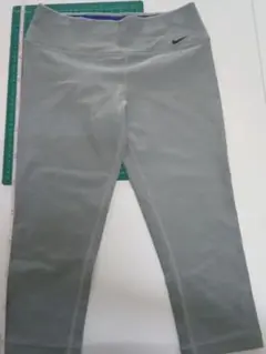 ナイキ NIKE レディース Sサイズ グレー トレーニングウェア?ジャージ?