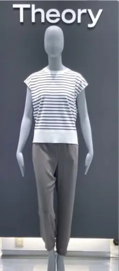 2022 / Theory / Compact Crepe Cocoon PO