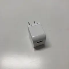 ホワイト USB充電器 1ポート 2ピン