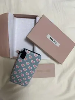 miumiu ハート柄スマホケース