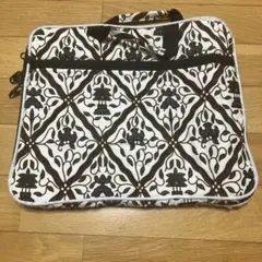 バティックパソコンケース
