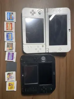 ニンテンドー3DS LL ホワイト、2DSブラック カセット8個