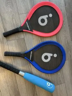 ビーマスポーツ　テニスラケット、バット