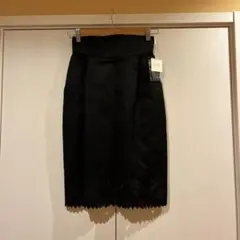 〈タグ着き・未着用〉未着用LYS タイトスカート　麻混　M 黒