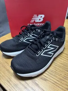 ニューバランス　28.0