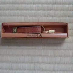 LOUIS VUITTON レザー ストラップ