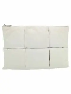 Item thumbnail for item 3c63a6ce-a1bf-4e4d-b5f3-816c90b11fd2