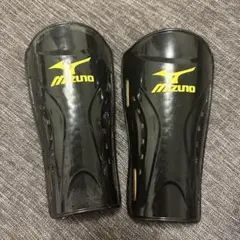 Mizuno シンガード ブラック/イエロー　すねあて