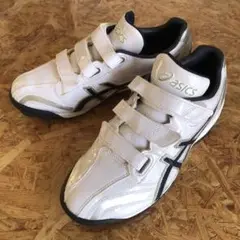 asics ネオリバイブ　トレーニングシューズ ホワイト ベルクロ　25.5