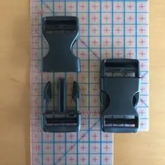 プラスチック パーツ バックル　2個