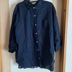 紺の五分袖シャツ
